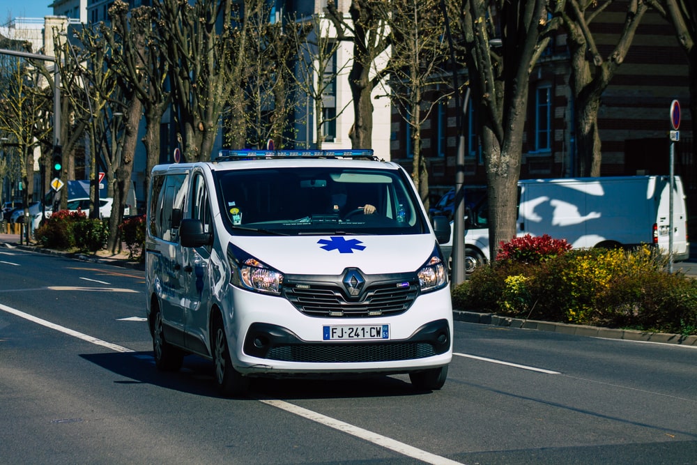 Les avantages des services de taxi ambulance pour les familles 