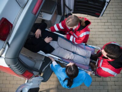 Les avantages des services de taxi ambulance pour les patients et leurs familles