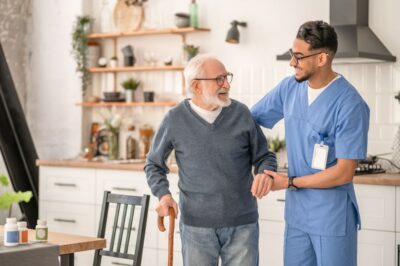 Quelles sont les tâches d’un infirmier à domicile ? Quelles sont les tâches d’un infirmier à domicile