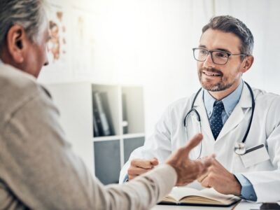 Comment choisir la meilleure mutuelle pour les seniors